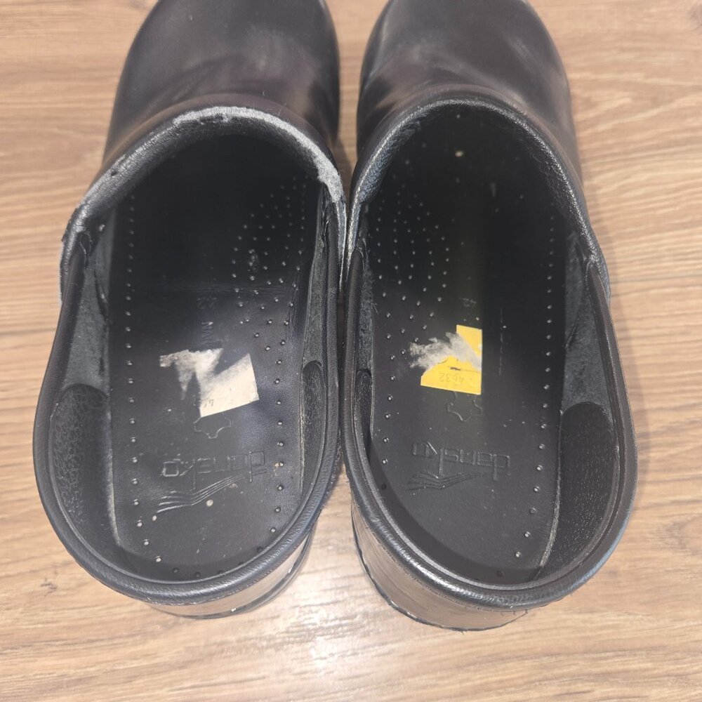 Dansko Clogs - Picture 7 of 8